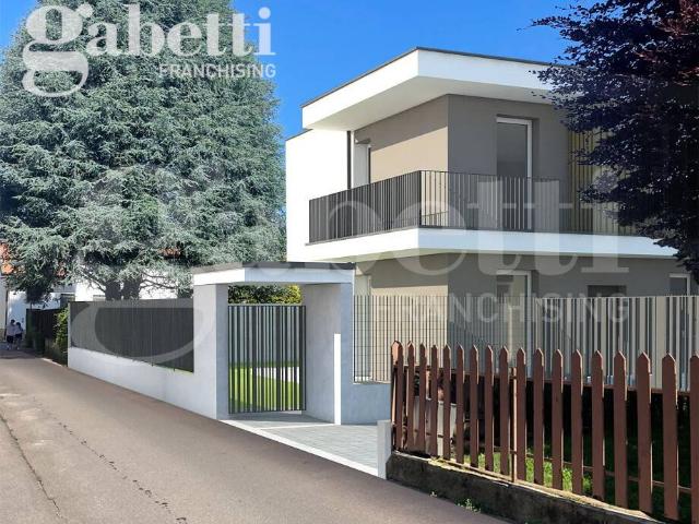 Villa Schiera in vendita a Turate, Lombardia