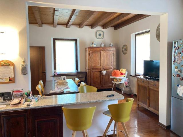 Villa Indipendente in vendita a Borgo Pracchiuso, Reana Del Roiale