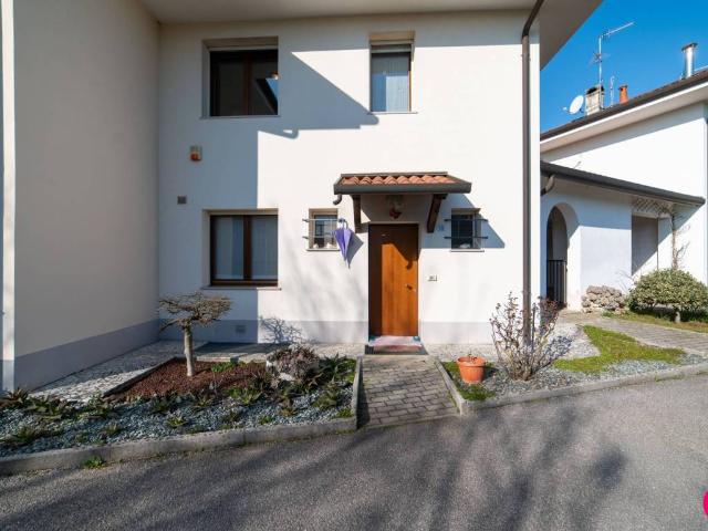 Villa Schiera in vendita a Partidor, Reana Del Roiale