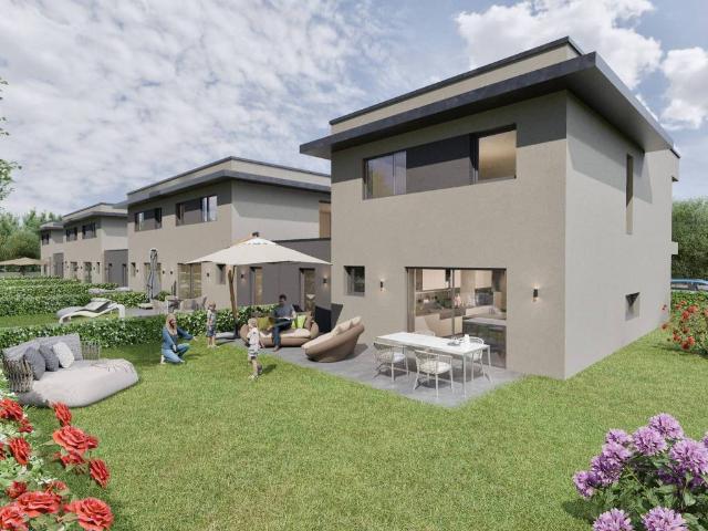 Villa Schiera in vendita a Rizzi, Reana Del Roiale