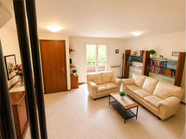Villa Schiera in vendita a Marche, Pesaro E Urbino