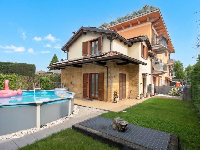 Villa Schiera in vendita a Urgnano, Lombardia