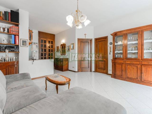 Villa Schiera in vendita a Urgnano, Lombardia