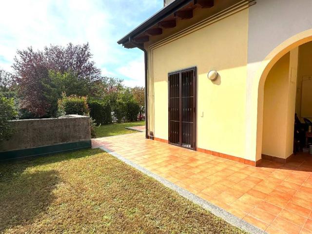 Villa Schiera in vendita a Velate, Usmate Velate