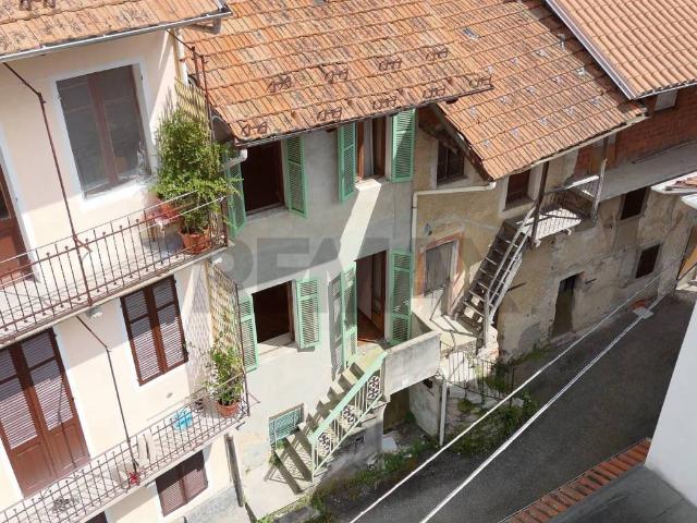 Villa Schiera in vendita a Valdilana, Piemonte