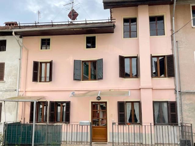 Villa Schiera in vendita a Piemonte, Biella