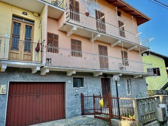 Villa Schiera in vendita a Valdilana, Piemonte