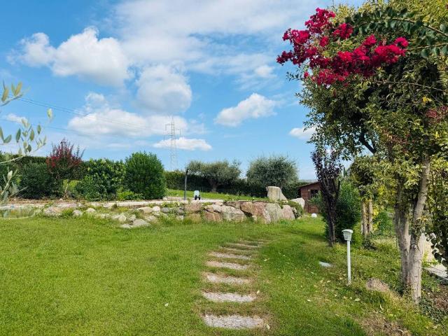 Villa Schiera in vendita a Santa Lucia, Valeggio sul Mincio