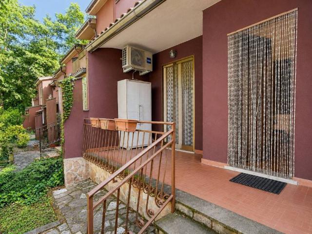 Villa Schiera in vendita a Valentano, Lazio