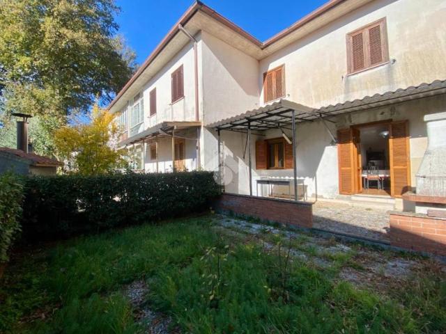 Villa Schiera in vendita a Valentano, Lazio