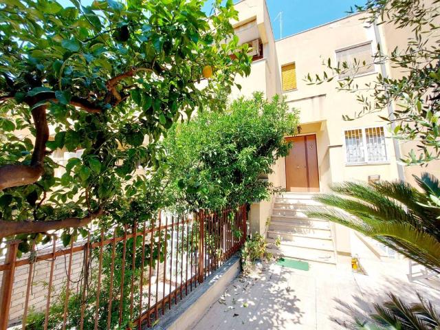 Villa Schiera in vendita a Valenzano San Lorenzo, Puglia