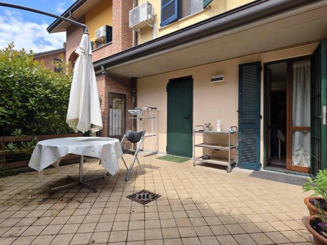Villa Schiera in vendita a Valera Fratta, Lombardia
