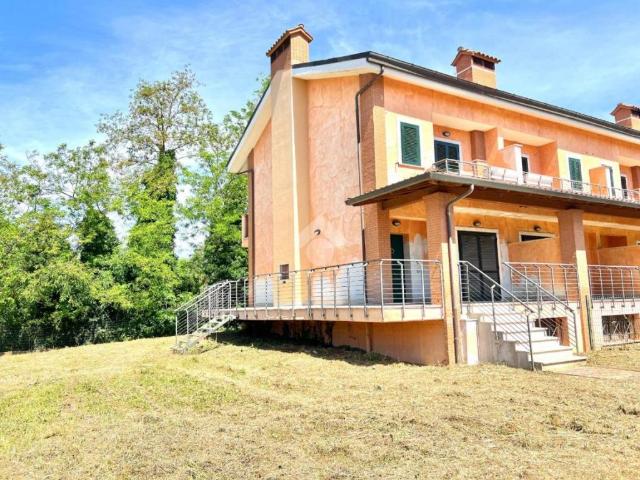 Villa Schiera in vendita a Villaggio Rinascita, Roma Capitale