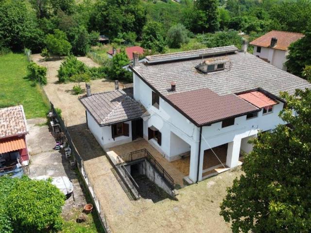 Villa Schiera in vendita a Villaggio Rinascita, Roma Capitale