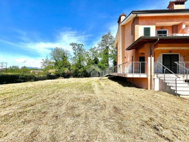 Villa Schiera in vendita a Villaggio Rinascita, Valmontone
