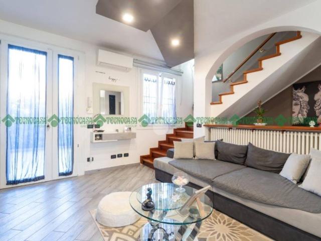 Villa Schiera in vendita a Unione dei comuni Valli del Reno, Lavino e Samoggia, Bazzano