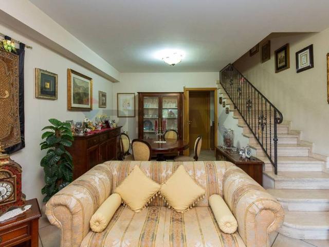Villa Schiera in vendita a Belfiore, Valverde