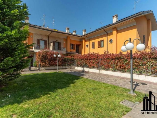 Villa Schiera in vendita a Vanzago, Lombardia