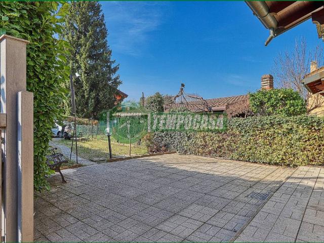 Villa Schiera in vendita a Belforte, Varese