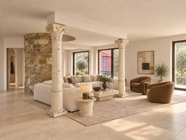 Villa Schiera in vendita a Capolago, Varese