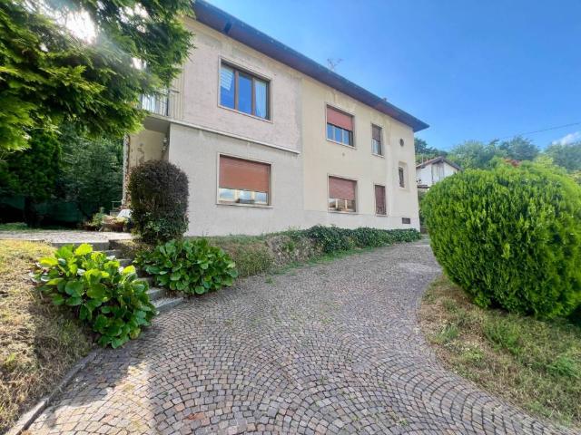 Villa Schiera in vendita a Biumo Superiore, Varese