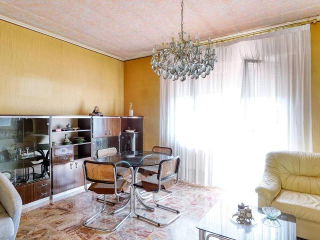 Villa Schiera in vendita a Varese, Lombardia