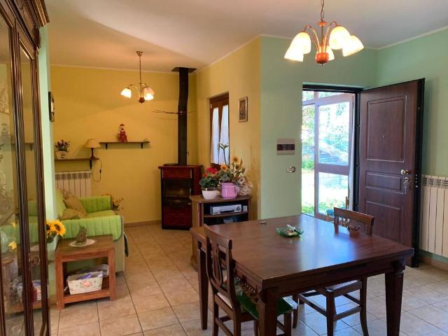 Villa Schiera in vendita a Vastogirardi, Molise