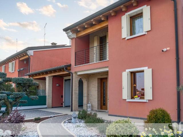 Villa Schiera in vendita a Vazzola, Veneto