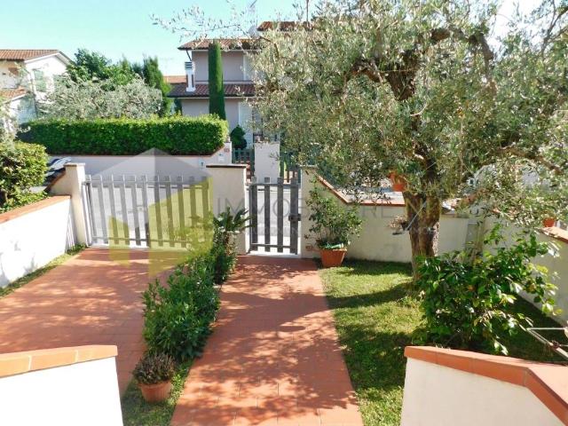 Villa Schiera in vendita a Migliarino Pisano, Vecchiano