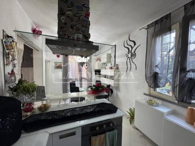 Villa Schiera in vendita a Migliarino Pisano, Vecchiano