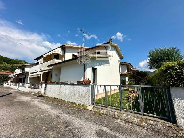Villa Schiera in vendita a Vecchiano, Toscana