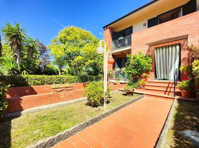 Villa Schiera in vendita a Migliarino Pisano, Vecchiano