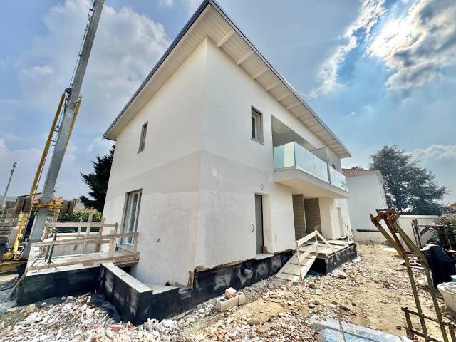 Villa Schiera in vendita a Vedano Al Lambro, Lombardia