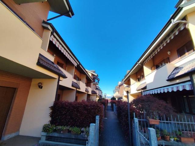 Villa Schiera in vendita a Gallo Praile, Piemonte