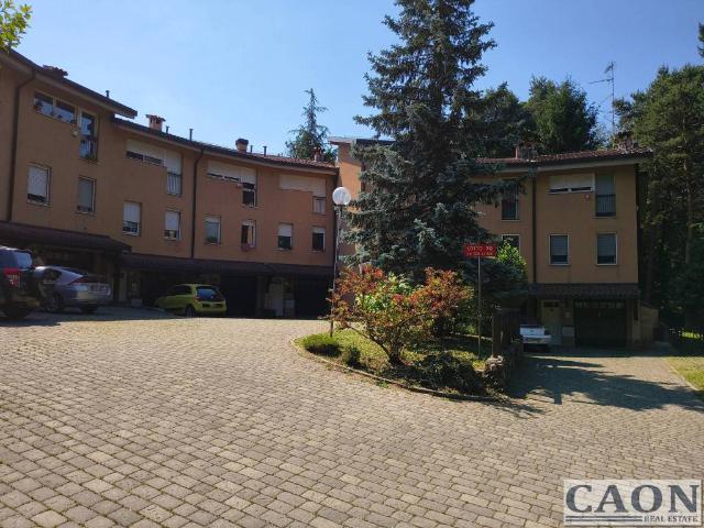 Villa Schiera in vendita a Venegono Superiore, Lombardia