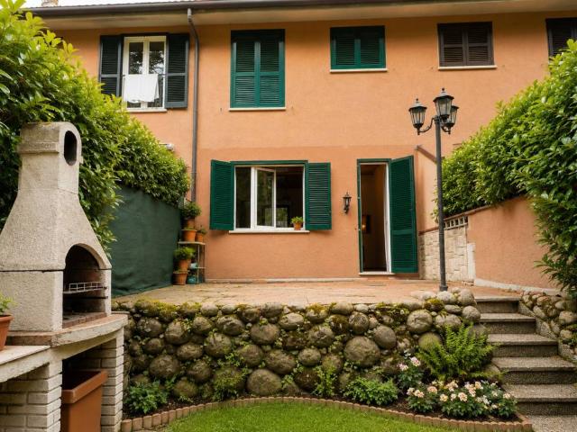Villa Schiera in vendita a Venegono Superiore, Lombardia