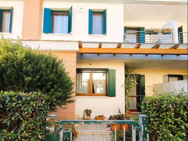 Villa Schiera in vendita a Mestre-Carpenedo, Venezia