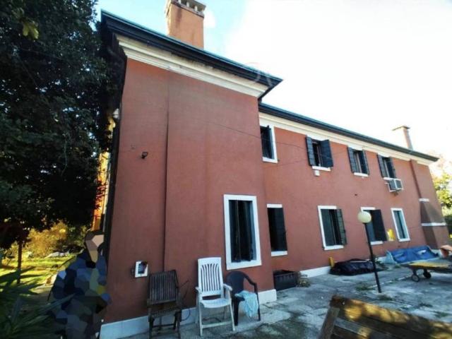 Villa Schiera in vendita a Chirignago-Zelarino, Venezia