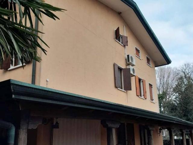Villa Schiera in vendita a Venezia