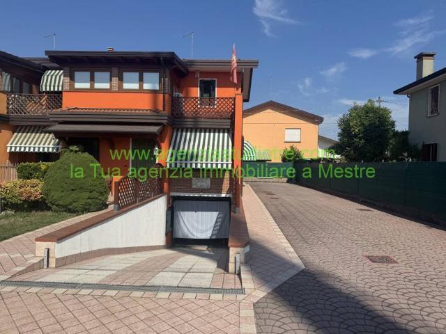Villa Schiera in vendita a Chirignago-Zelarino, Venezia