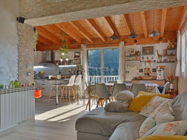 Villa Schiera in vendita a Ventimiglia, Liguria
