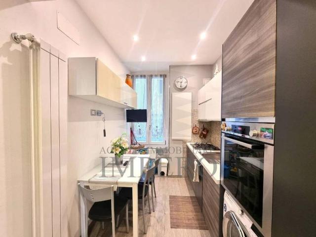 Villa Schiera in vendita a Ventimiglia, Liguria