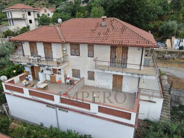Villa Schiera in vendita a Bevera, Ventimiglia