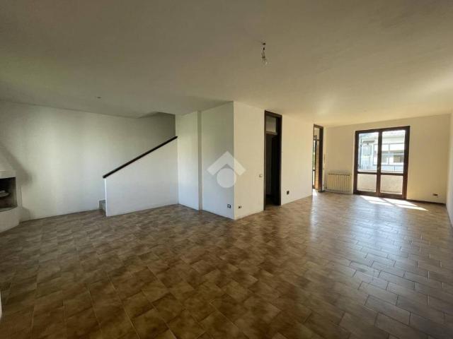 Villa Schiera in vendita a Verderio Superiore, Lombardia