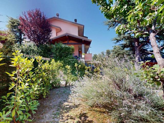 Villa Schiera in vendita a Unione dell'Appennino Bolognese, Vergato