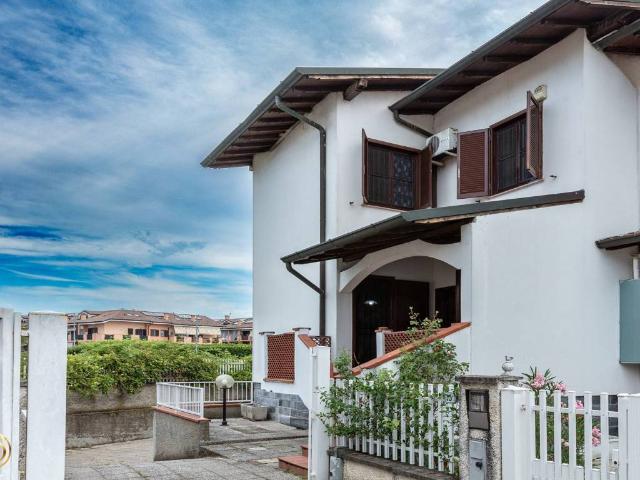 Villa Schiera in vendita a Unione dei Comuni I Fontanili, Zelo Surrigone
