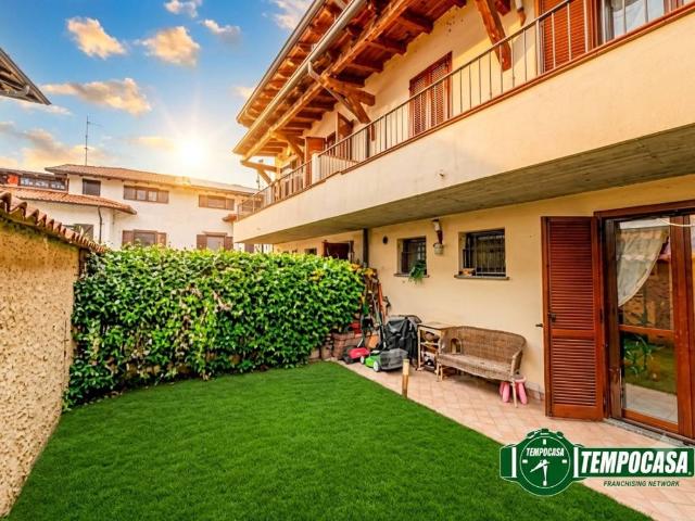 Villa Schiera in vendita a Unione dei Comuni I Fontanili, Vermezzo