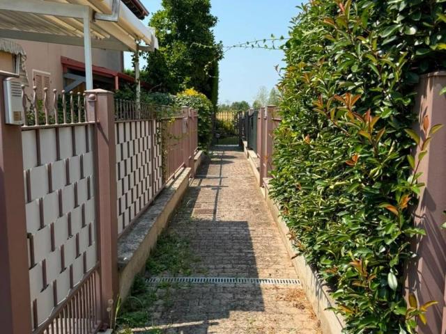 Villa Schiera in vendita a Verolavecchia, Lombardia