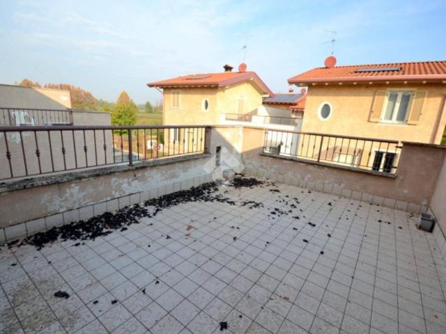Villa Schiera in vendita a Verolavecchia, Lombardia