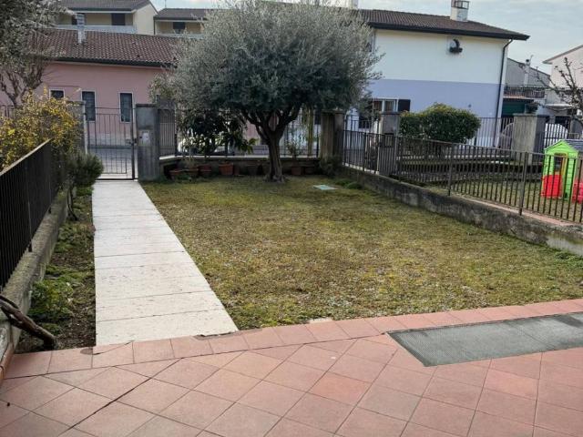 Villa Schiera in vendita a Ovest, Brenzone